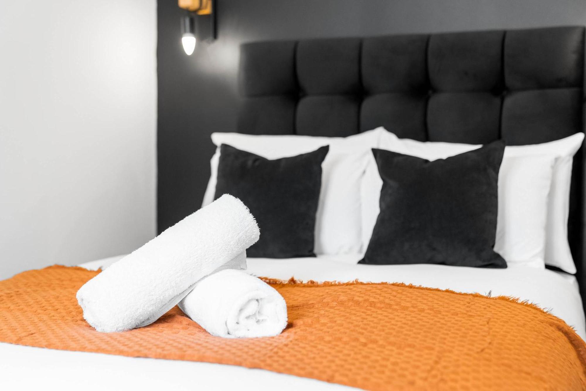 Stylish Apartment - Free Wifi & Netflix - On Street Parking - Double Bed - 49Ag Rowley Regis Екстер'єр фото
